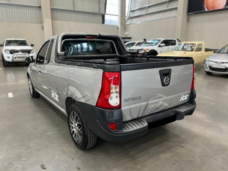 2017 Nissan NP200 ICE - Image 4