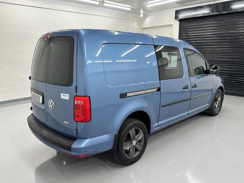 2015 VW Caddy Panel Van - Image 4
