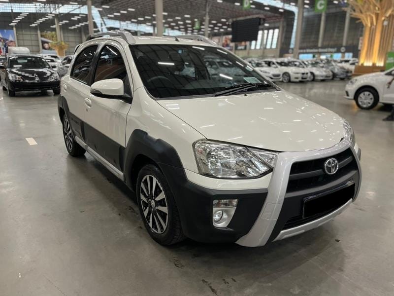 2017 Toyota Etios Cross SX - Image 5
