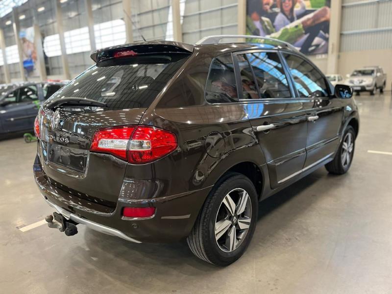 2016 Renault Koleos Dynamique 4X4 - Image 5