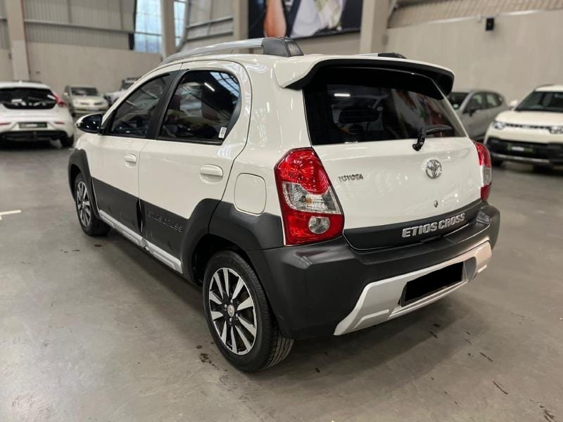 2017 Toyota Etios Cross SX - Image 6