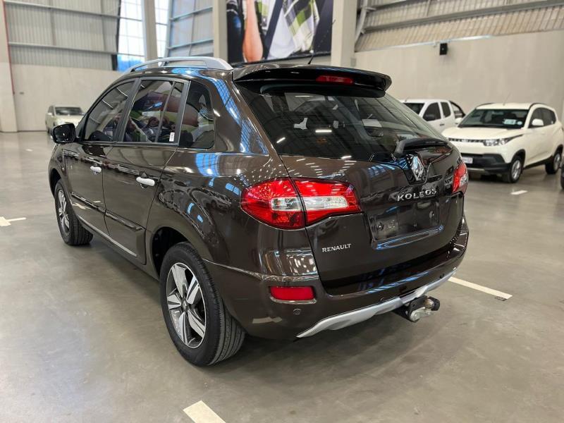 2016 Renault Koleos Dynamique 4X4 - Image 6