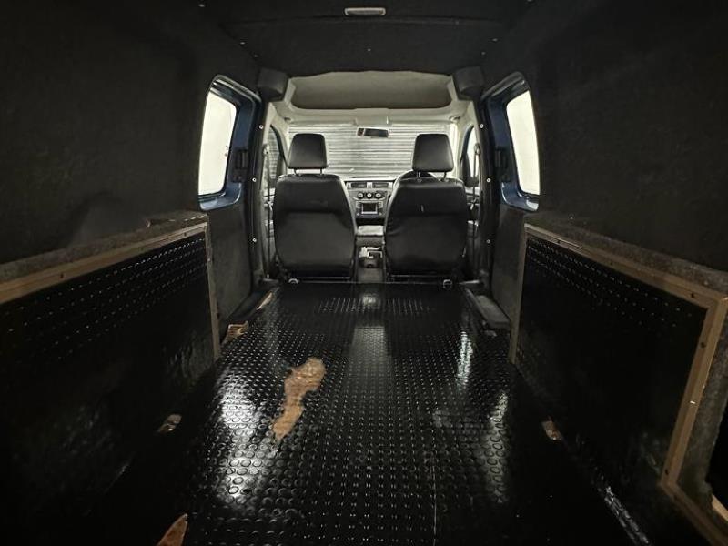2015 VW Caddy Panel Van - Image 8