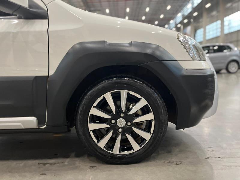 2017 Toyota Etios Cross SX - Image 9