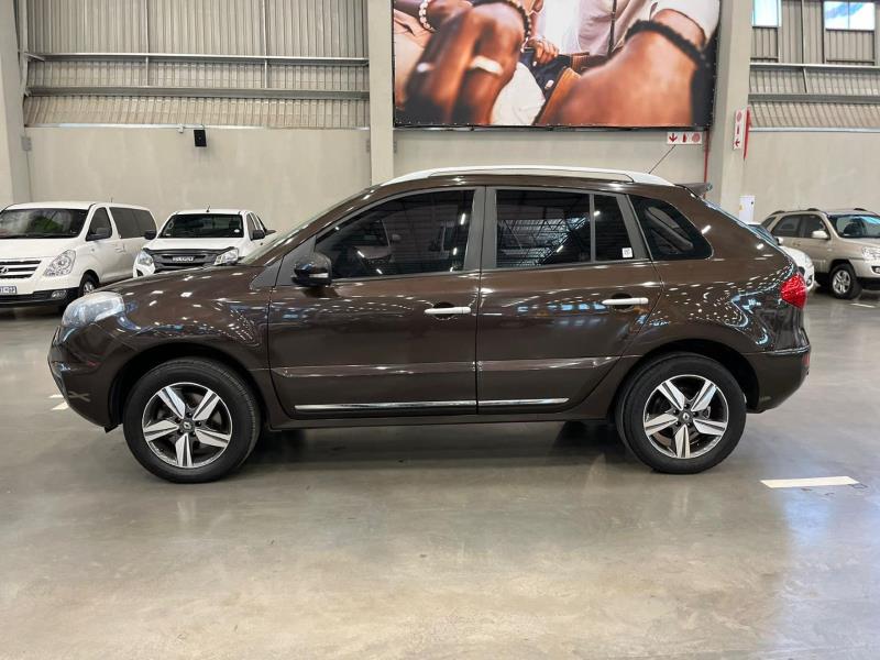 2016 Renault Koleos Dynamique 4X4 - Image 9