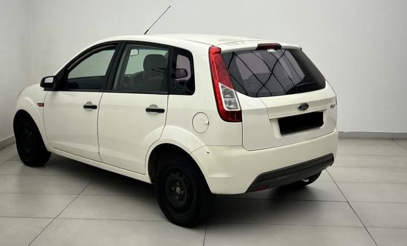 2016 Ford Figo Ambiente - Image 4