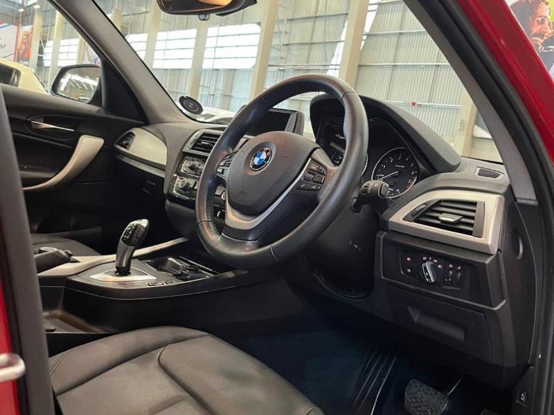 2015 BMW 1 Series 120i - Image 13