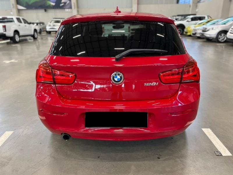 2015 BMW 1 Series 120i - Image 3