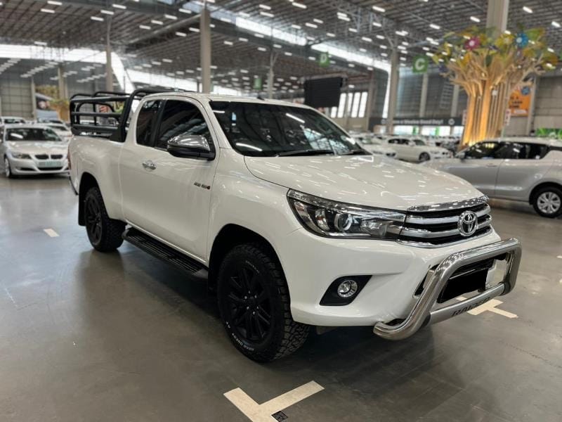 2018 Toyota Hilux Raider Dakar - Image 4