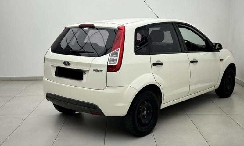 2016 Ford Figo Ambiente - Image 5