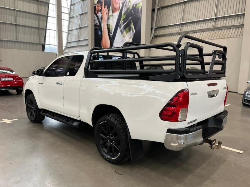 2018 Toyota Hilux Raider Dakar - Image 5